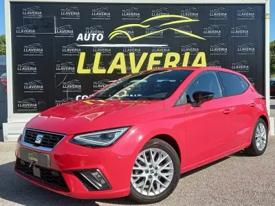 Usado Seat Ibiza FR 110 CV (80 kW) 2022 Rojo Utilitario