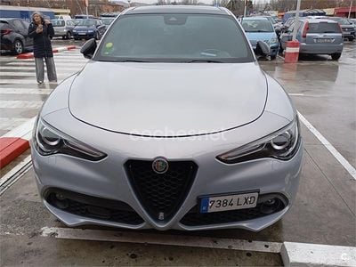 Gris / plata Usado 2022 Alfa Romeo Stelvio Veloce SUV | 32.000 € (Un poco caro)