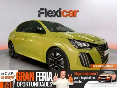 Usado Peugeot 208 Allure 100 CV (73 kW) 2025 Verde Utilitario