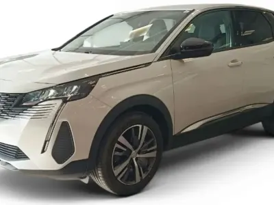 Usado Peugeot 3008 Allure 131 CV (96 kW) 2024 Blanco SUV