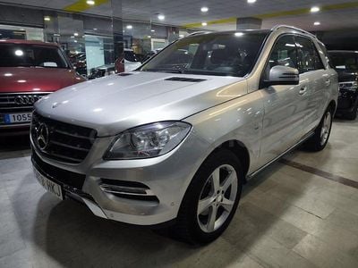 Usado Mercedes ML250 AMG Edition 1 204 CV (150 kW) 2012 Gris / plata SUV