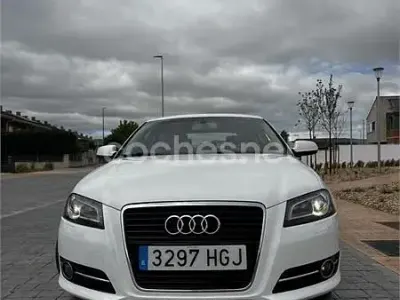 Usado Audi A3 Ambition 105 CV (77 kW) 2011 Blanco Utilitario