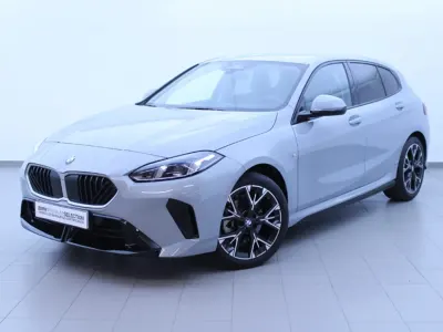 Usado BMW 120 Comfort Edition 170 CV (125 kW) 2025 Gris Utilitario
