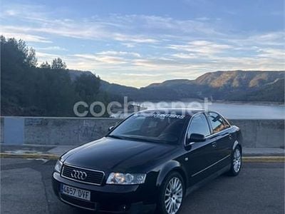 Usado Audi A4 130 CV (95 kW) 2005 Negro Berlina