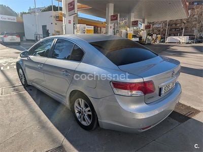 Usado Toyota Avensis Advance 126 CV (92 kW) 2009 Gris / plata Berlina