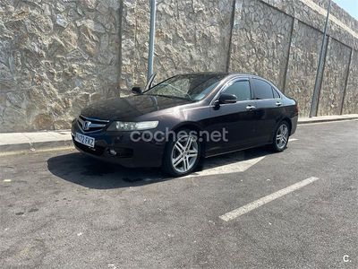 Usado Honda Accord Executive 140 CV (102 kW) 2007 Negro Berlina