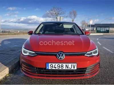 Usado VW Golf VII Life 150 CV (110 kW) 2021 Rojo Utilitario