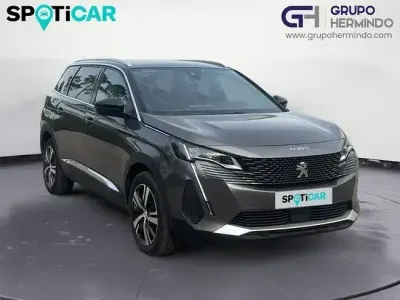 Używany Peugeot 5008 GT 130 KM (95 kW) 2022 Szary SUV