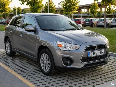 Usado Mitsubishi ASX Motion 116 CV (85 kW) 2011 Gris / plata SUV