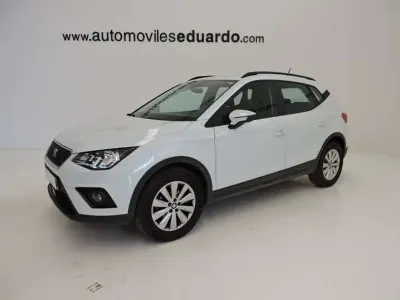 Usado Seat Arona 95 CV (69 kW) 2019 Blanco SUV