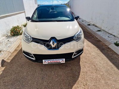 Usado Renault Captur Zen 90 CV (66 kW) 2015 Beige SUV