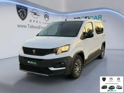 Usado Peugeot Rifter Active 100 CV (73 kW) 2022 Blanco Monovolumen