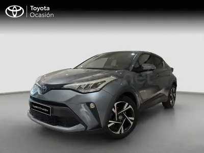 Usado Toyota C-HR Advance 184 CV (135 kW) 2022 Gris / plata SUV