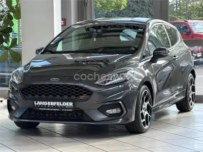 Usado Ford Fiesta ST 200 CV (147 kW) 2019 Gris / plata Utilitario