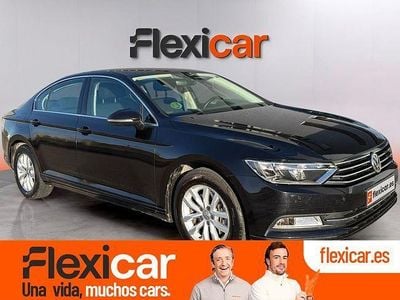 Usado VW Passat Advance 120 CV (88 kW) 2017 Negro Berlina