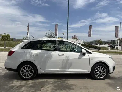Usado Seat Ibiza ST Style 90 CV (66 kW) 2011 Blanco Familiar