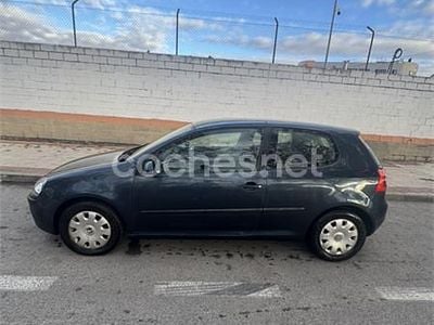 Usado VW Golf IV Trendline 102 CV (75 kW) 2004 Azul Berlina