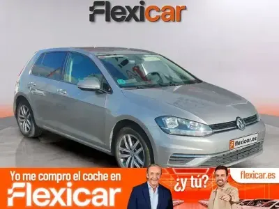 Usado VW Golf VII Advance 115 CV (84 kW) 2019 Gris Utilitario