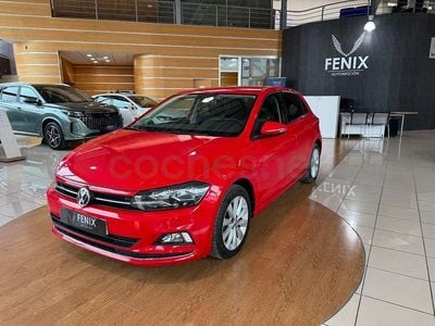 Usado VW Polo Advance 95 CV (69 kW) 2017 Rojo Berlina