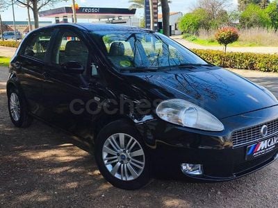 Usado Fiat Grande Punto Active 90 CV (66 kW) 2007 Negro Utilitario