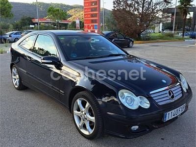 Azul Usado 2007 Mercedes C180 Sport Edition Berlina | 8990 €