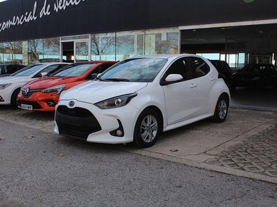 Blanco Usado 2024 Mazda 2 Center-Line Berlina | 16.950 € (Precio justo)