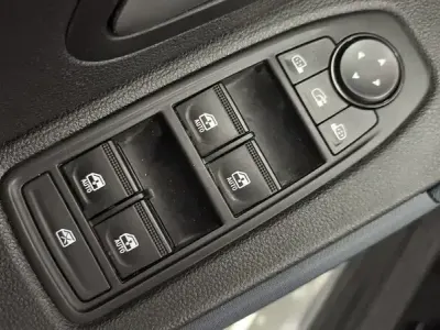 Usado Dacia Duster Journey 130 CV (95 kW) 2025 Marrón SUV