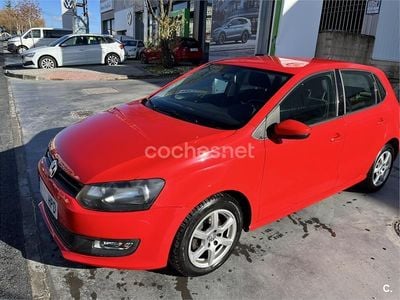 Rojo Usado 2013 VW Polo Advance Berlina | 10.500 € (Precio justo)