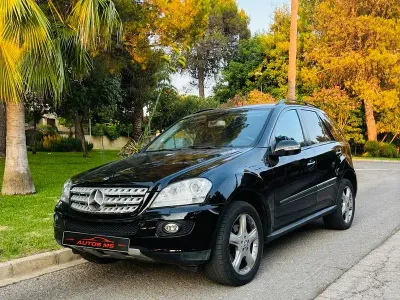 Usado Mercedes ML320 AMG Edition 1 224 CV (164 kW) 2008 Negro SUV