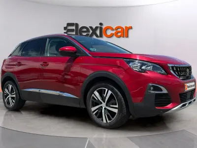 Usado Peugeot 3008 Allure 131 CV (96 kW) 2020 Rojo SUV