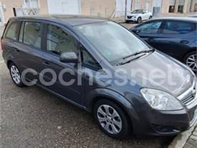 Usado Opel Zafira Family 115 CV (84 kW) 2010 Gris / plata Monovolumen