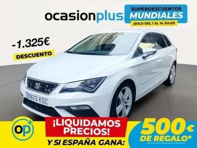 Usado Seat Leon ST FR 150 CV (110 kW) 2018 Blanco Familiar