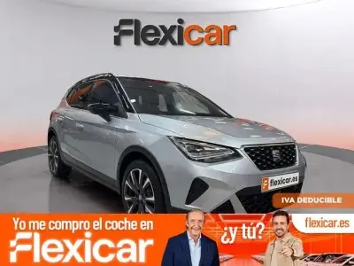 Usado Seat Arona 150 CV (110 kW) 2024 Gris / plata SUV