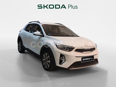 Blanco Usado 2023 Kia Stonic SUV | 16.990 € (Precio justo)