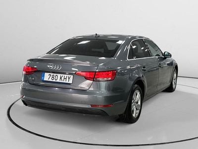 Usado Audi A4 Advanced 150 HP (110 kW) 2018 Cinzento Sedan