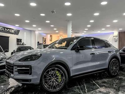 Gris Usado 2024 Porsche Cayenne SUV | 108.990 € (Un poco caro)