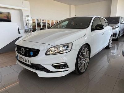 Begagnad Volvo V60 367 HK (269 kW) 2016 Vit Kombi