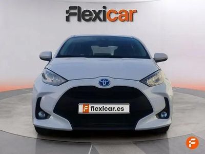 Używany Toyota Yaris Hybrid Business Edition 116 KM (85 kW) 2021 Biały Sedan/Limuzyna