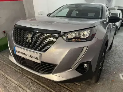 Usado Peugeot 2008 S 131 CV (96 kW) 2022 Gris SUV