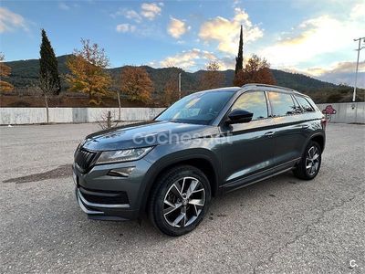 Gris / plata Usado 2020 Skoda Kodiaq SportLine SUV | 26.000 €