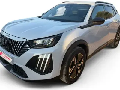 Usado Peugeot 2008 Allure 145 CV (106 kW) 2025 Blanco SUV