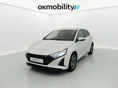 Usado Hyundai i20 100 CV (73 kW) 2024 Atlas white Utilitario
