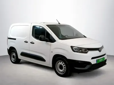 Usado Toyota Proace City City 132 CV (97 kW) 2021 Blanco Monovolumen