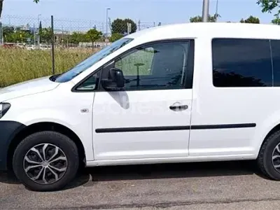 Usado VW Caddy Pro 75 CV (55 kW) 2015 Blanco Monovolumen