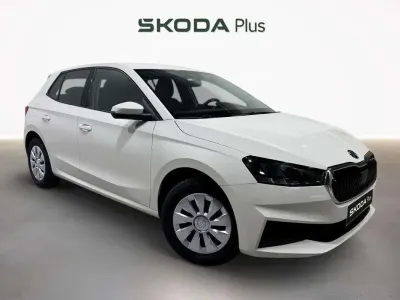 Usado Skoda Fabia Active 95 CV (69 kW) 2022 Blanco Berlina
