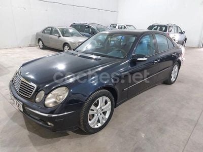 Mercedes E320