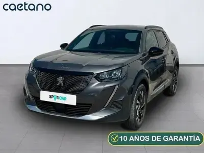 Usado Peugeot 2008 Allure 100 CV (73 kW) 2022 SUV