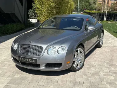 Usado Bentley Continental GT 560 CV (411 kW) 2006 Gris / plata Coupe