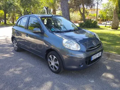 Usado Nissan Micra Acenta 98 CV (72 kW) 2012 Gris / plata Utilitario