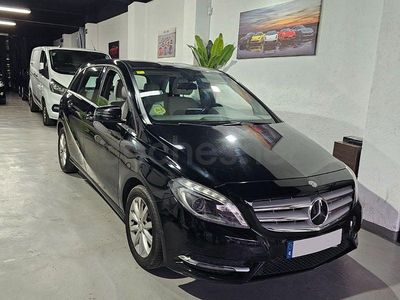 Usado Mercedes B180 109 CV (80 kW) 2013 Negro Monovolumen